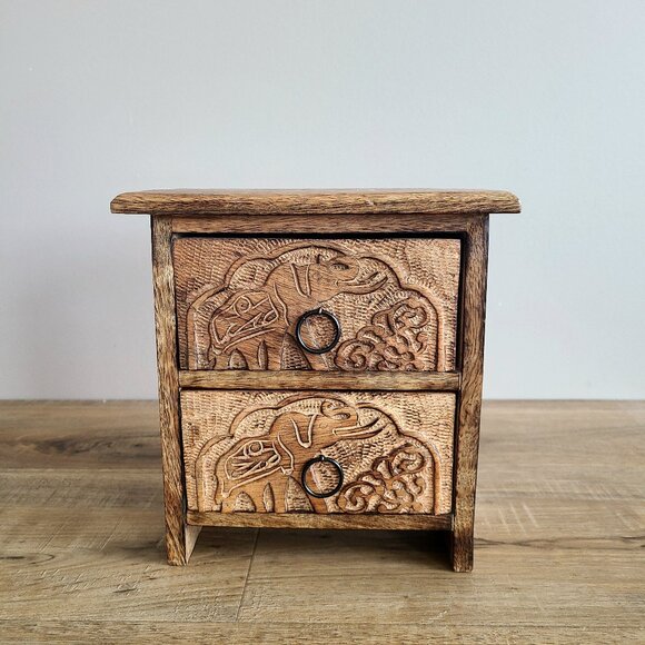 wooden jewelry organizer/storage box with carved elephants. - Picture 1 of 7